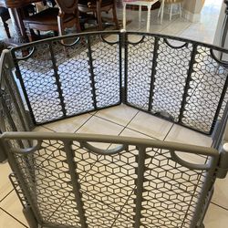 6 Panels Baby Gate 