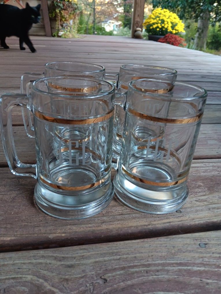 Gold Foiled Texaco Glass Beer Mugs