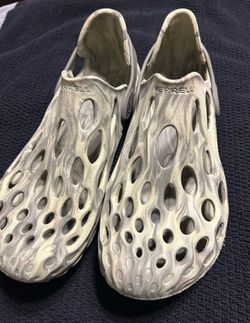 Merrell Sandals size m8/w9.5