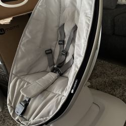 4moms MamaRoo Multi-Motion Baby Swing