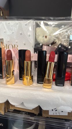 Chanel velvet lipstick Amazing $25 each new Labiales Regalos Mujer