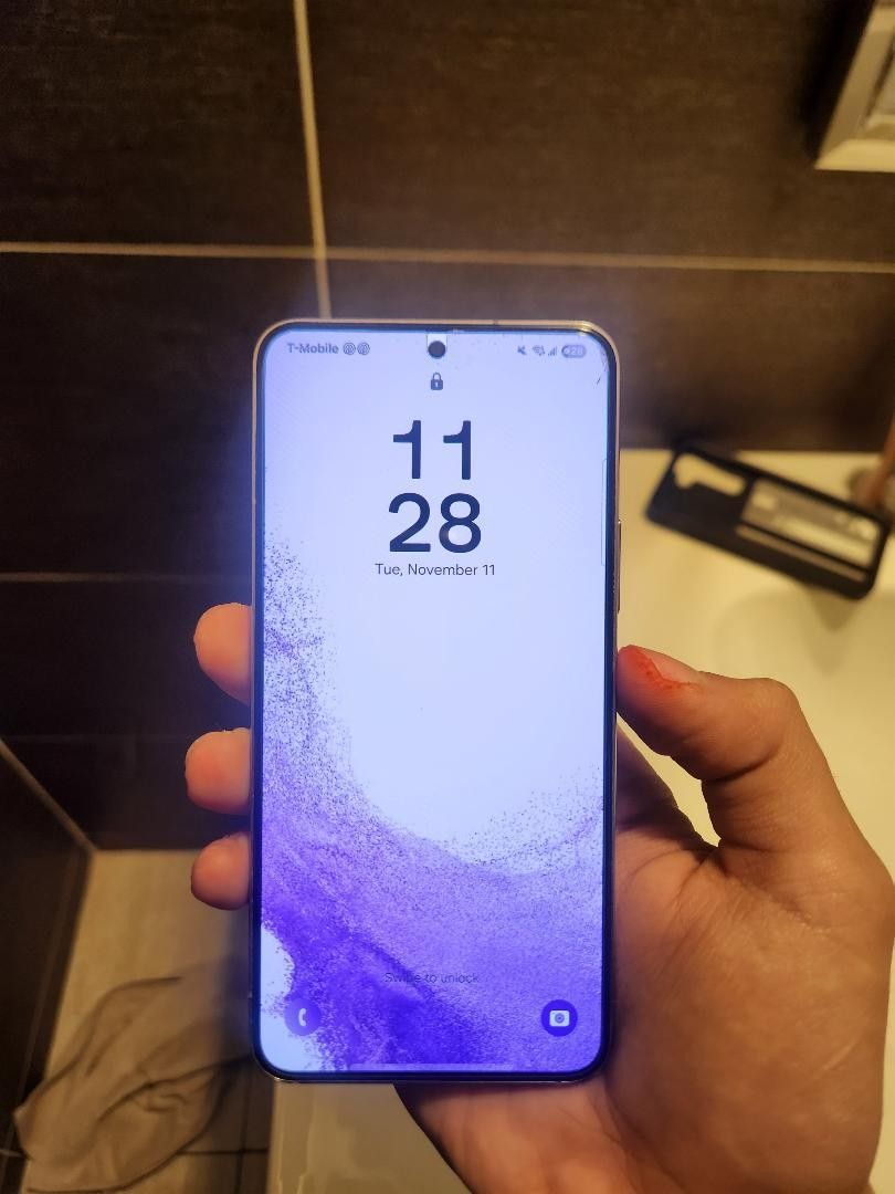 Samsung S22 Perfect Condition