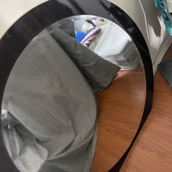 Round Mirror