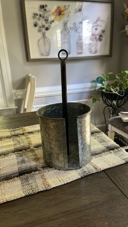 Paper Towel Holder Galvanized