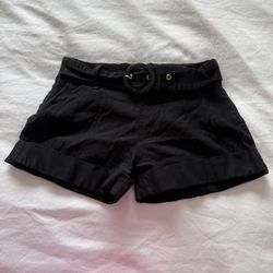 Black High-Waisted Belted Cuffed Shorts – Size Small – Chic Tailored Fit