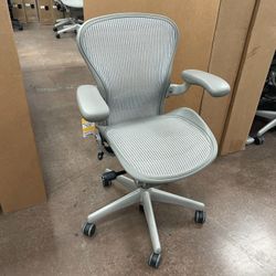 Herman Miller Aeron Size A Fully Adjustable Ergonomic Office Chair with Store Warranty 