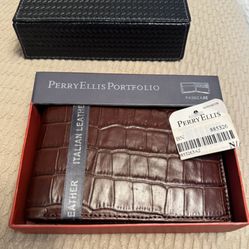 Perry Ellis Portfolio Passcase 