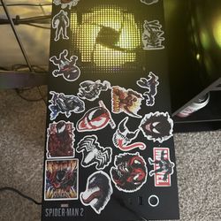 CUSTOM PC (GeForce 3070)  W/ Capture Card, Keyboard, Wireless Mouse, Microphone and Camera