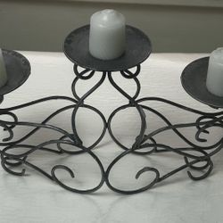 🕯️ Black Wrought Iron Triple Candleholder – Scroll Design