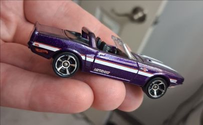 Hot Wheels Metallic Purple 69 Shelby GT-500 Convertible Hotchkis - White Stripes