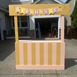 Custom Built Lemonade Stand