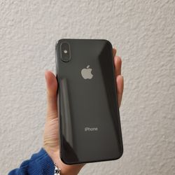 Apple IPhone X UNLOCKED 