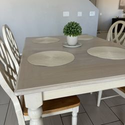Dining Table And 4 Chairs 