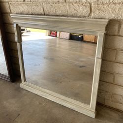 Dresser/Buffet Mirror