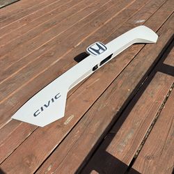 Honda Civic 2016-2021 Trunk Molding