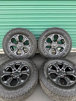 Chevy Silverado 1500 Factory Wheels Tires