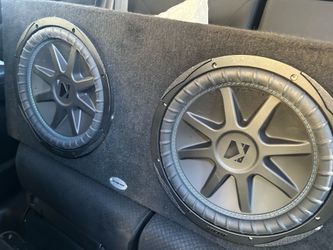 KICKER CVX 2 x 12” + 1200.1 AMP