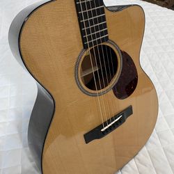 Eastman E1OMCE-Special-Like New (priced To Sell) Only $700
