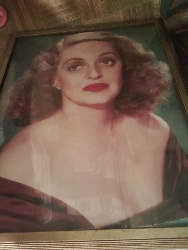 HUGE FRAMED BETTE DAVIS PICURE FREE