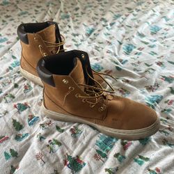 Size 9 Timberland boots