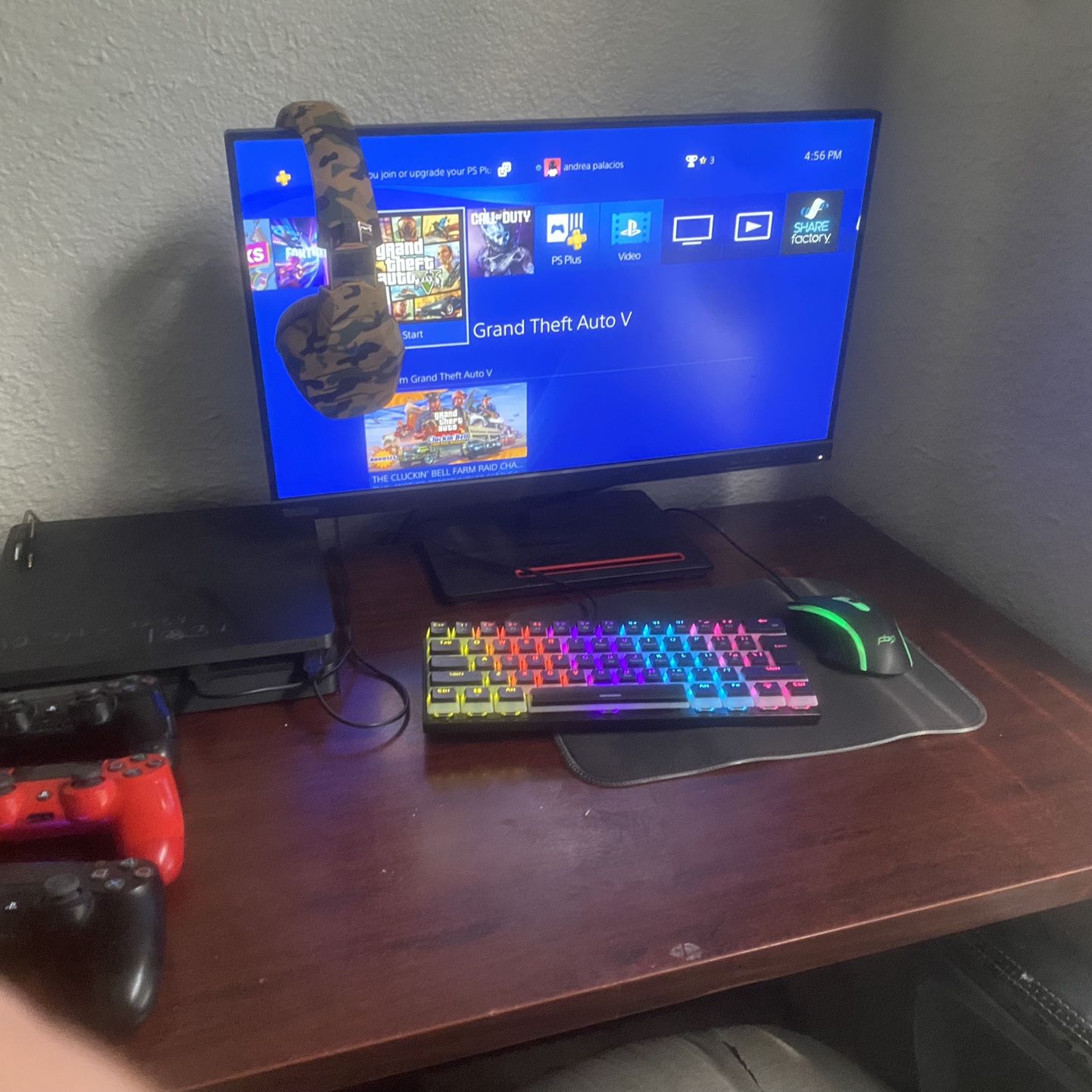 ps4 gaming setup(comes with monitor 