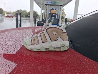 Brand New And Original Women Nike Air Uptempo Sneakers Sizes 8