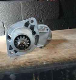 Starter engine , used as new , 1-year warranty