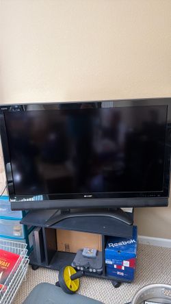 Old flat screen tv