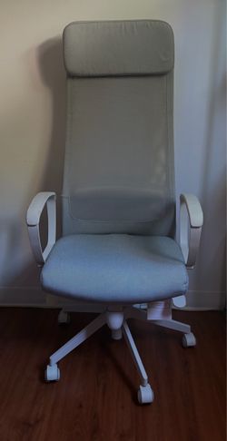 IKEA MARKUS Office Chair - Ergonomic High Back Mesh (Light Gray)