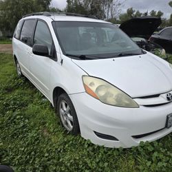 2006 Toyota Sienna