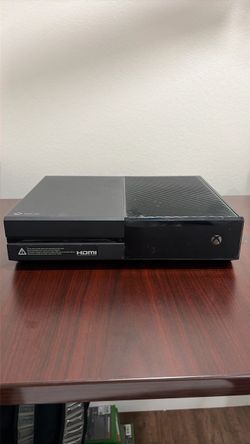 Microsoft Xbox One Console with Controllers and games