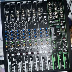 Mackie ProFX12v3 12-channel Mixer with USB and Effects