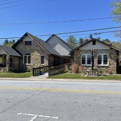 Hendersonville Theatre’s Yard Sale—Shop For A Cause!