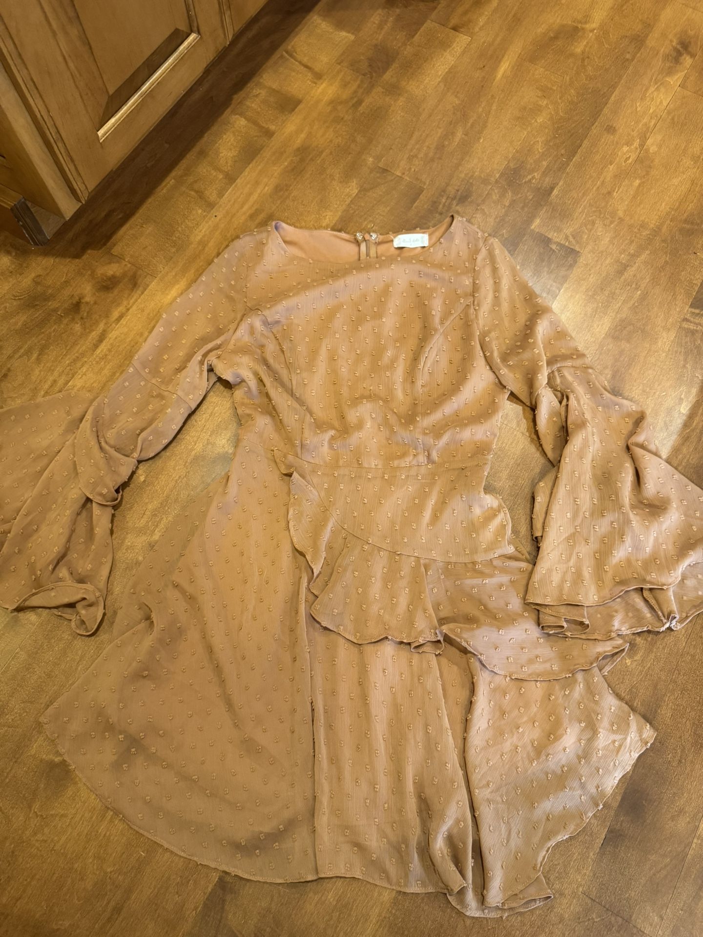 Woman’s Altar’d State Dress Shipping Available