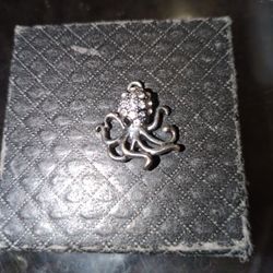 octopus chain pendant 