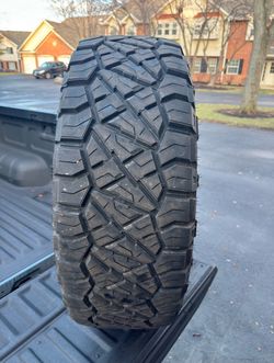 Rrw 17x8.5 +25 forged wheels. Tacoma tundra - $2,200