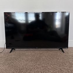 TCL Roku 40” Class 3-Series HD TV