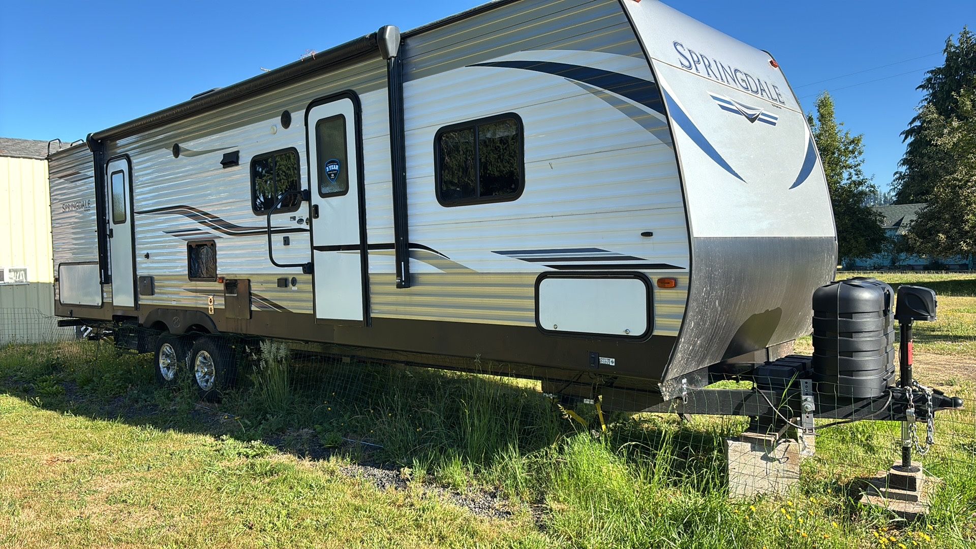2021 Keystone 36ft trailer/trade