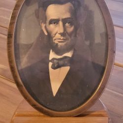 Presidential Portrait Litho Of Abraham Lincoln In Original Period Frame w/ Wooden Picture Stand