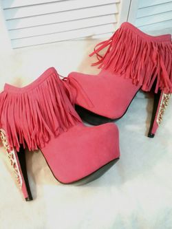 Privileged Fringe Gold Jeweled Able Boots Sz 6.5