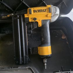 Pneumatic 18-Gauge 1/4 in. Crown Corded Stapler