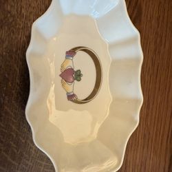 Donegal Parian China Claddagh Dish — Made in Ireland
