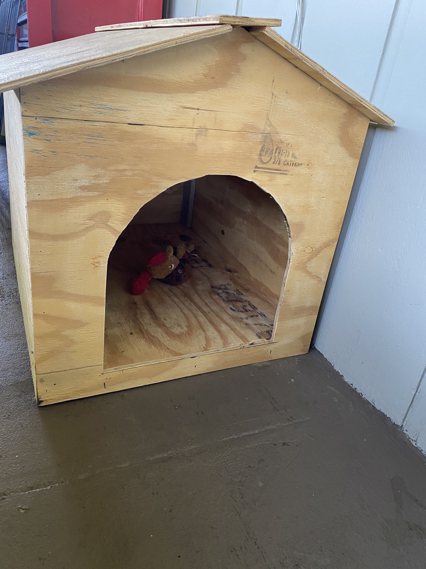 Medium House For Dogs