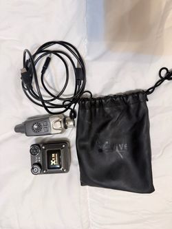 Xvive U4 Wireless In-Ear Monitor System (Transmitter + Receiver + Pouch)