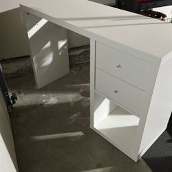 IKEA Desk. Pickup In University city-San Diego 
