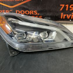 KENWORTH T680 RH HEADLIGHT 2022-2025 FULL LED OEM