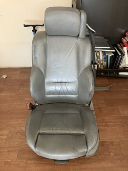 Front grey Driver Seat