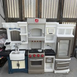 Step 2 Play Kitchen 
