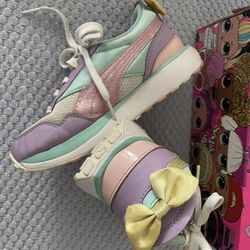 Puma Sneakers - LOL collab 