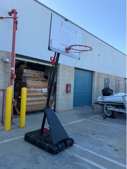 44in Portable Basketball Hoop with Wheels